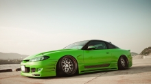 Зеленый Nissan Silvia/SX на заниженных пружинах